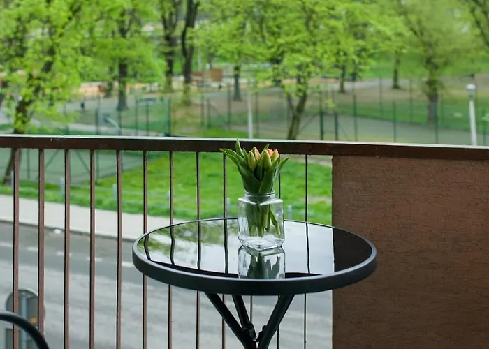 Spacious Oasis In The Center *